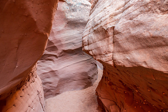 Wind Pebble Canyon -_MAK0784