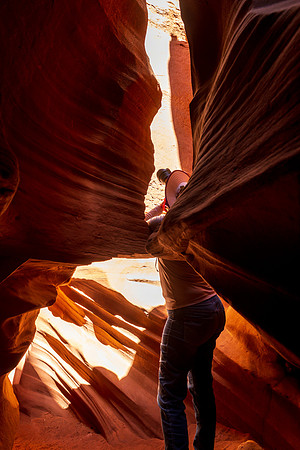 Wind Pebble Canyon -_MAK1067