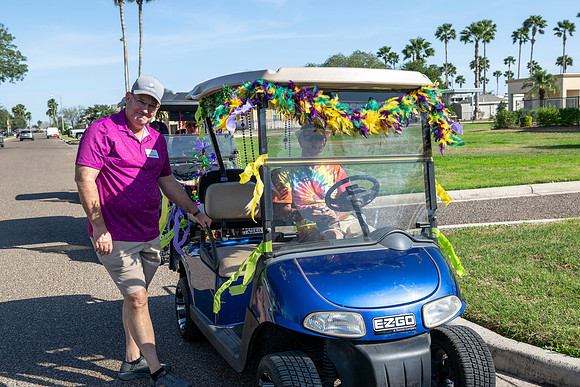 Retama Village Mardi Gras_MAK8714