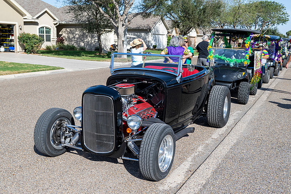Retama Village Mardi Gras_MAK8767