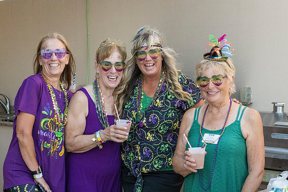 Retama Village Mardi Gras_MAK8983