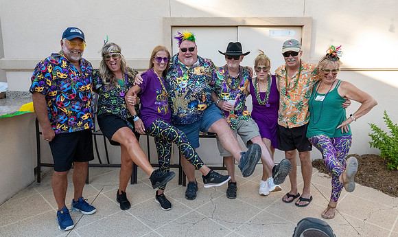Retama Village Mardi Gras_MAK8996
