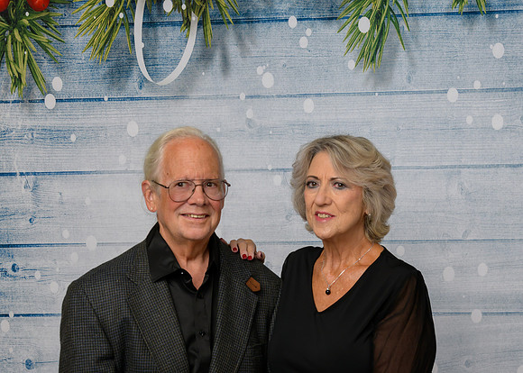 Rhonda & Bob Post-_MAK6842
