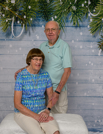 Jim and Muriel Hinrichs-_MAK7147