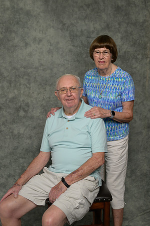 Jim and Muriel Hinrichs-_MAK7170