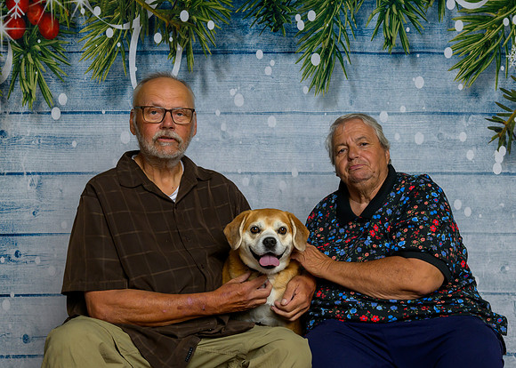 Pete Barb Moe & Maggie-_MAK7978