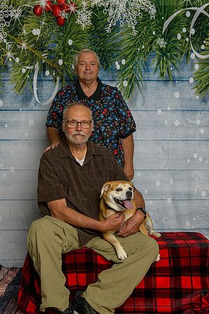 Pete Barb Moe & Maggie-_MAK8023