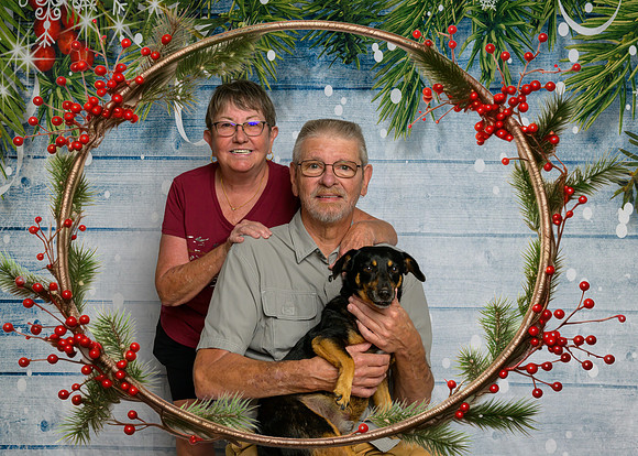 Jim and Nancy Hand with Bubba-_MAK8328-Edit