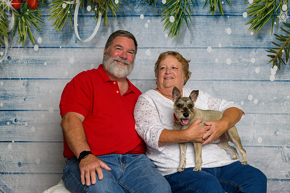 Skip and Jane Loman with Molly-_MAK8622