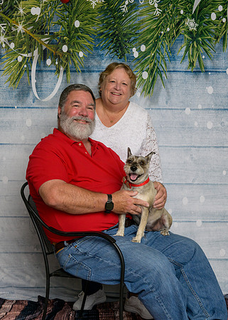 Skip and Jane Loman with Molly-_MAK8639